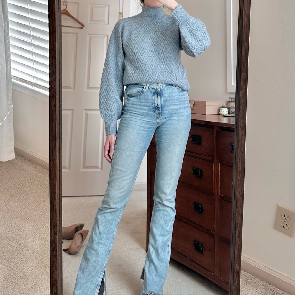 Abercrombie & Fitch - Cableknit Turtleneck Sweater - Size S